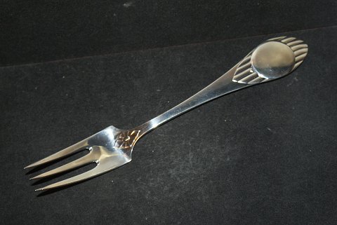 Middagsgaffel 3 fork Træske Sølv
Cohr Sølv
Længde 20,5  cm.