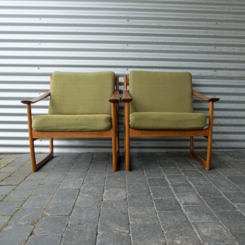 Peter Hvidt & Orla Mølgaard
Lænestole model 130
teak