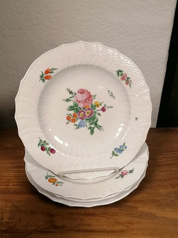 Kongelig porcelæn. Tidelig saksiks blomst 
tallerkner