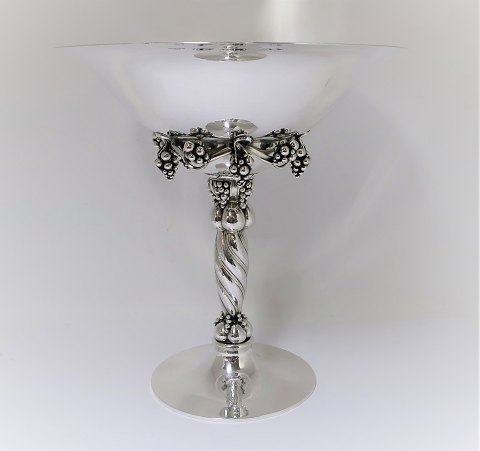 Georg Jensen. Large Grape centerpiece design 264A. Sterling (925). Height 27 cm. 
Weight 1334 grams. Produced 1945-1977