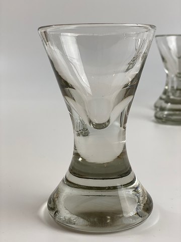 Gammelt frimurer glas, timeglasformet, DKK 550 per stk., 12,50 centimeter højt, 
ca. 7 cm i diameter