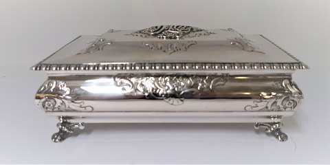 A. Dragsted. Silver box (830). Length 18.5 cm. Produced 1923.
