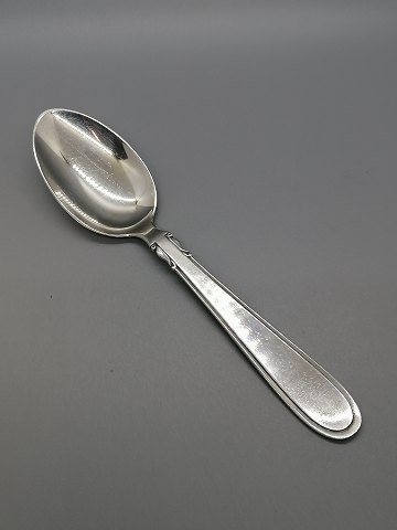 Elite silver cutlery dessert spoons of three-tower silver. Length 17.4 cm.