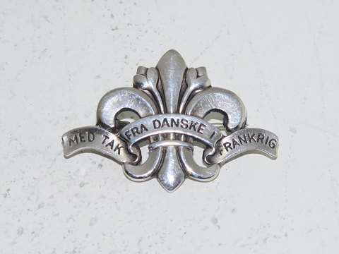 Georg Jensen sterling silver
Brooch "MED TAK FRA DANSKE I FRANKRIG"