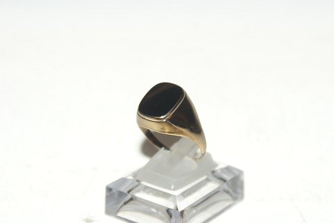 Elegant Herrering med sort onyx  i 8 karat guld