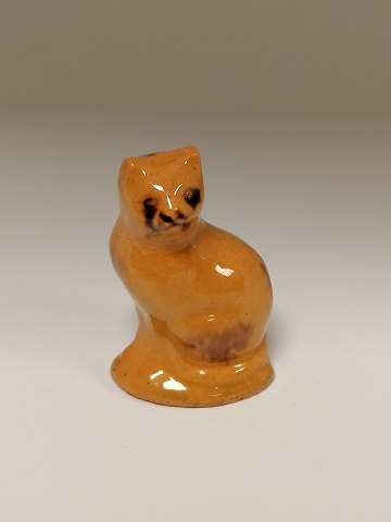 Danish clay in the form of a small cat