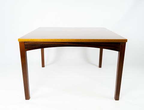 Coffee table in rosewood of danish design from the 1960s.
5000m2 showroom.