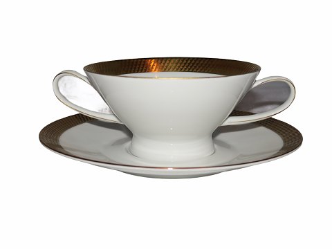 Rosenthal
Soup cup with wide gold edge