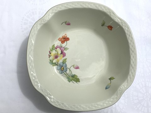 Bing & Grondahl
Thor
Serving bowl
# 43
* 400kr