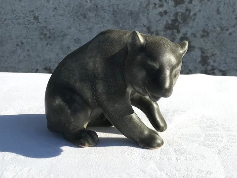 Bornholm ceramics
Johgus
Playful bear cub
* 300 DKK
