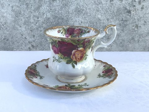 Royal Albert
Old country roses
Coffee cup
* 75kr