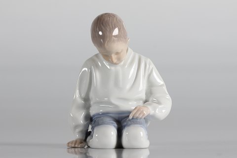 Bing & Grøndahl
Thoughtful boy no. 1543
Rare light version
