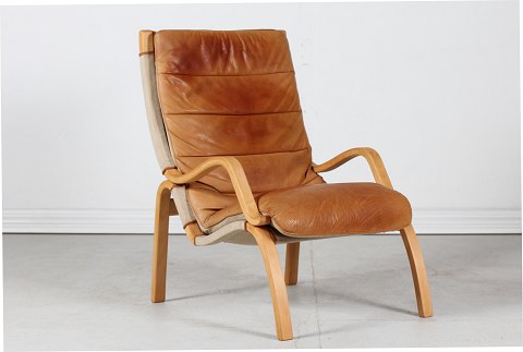Danish Møbeldesign
Easy chair m/stel af  bøg
Bruno Mathsson stil