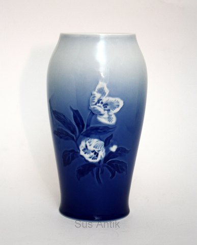 Vase stor, Julerose, Bing & Grøndahl