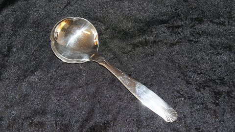 Potato / Serving spoon, #Monark Silver-plated cutlery
Producer: Fogh
Length 21.5 cm.