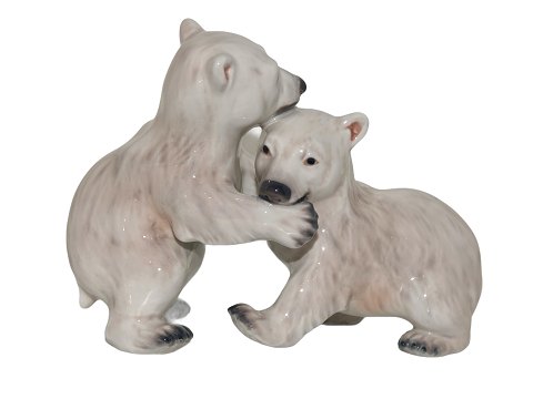 Dahl Jensen figurine
Two polar bears cubs