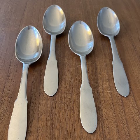 Mitra
Georg Jensen
Dessert spoon
* 50 DKK