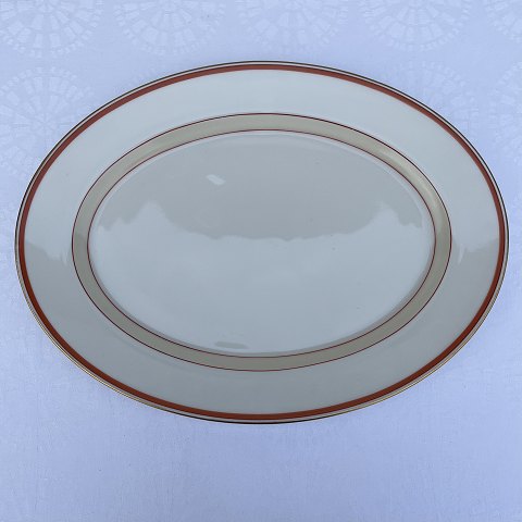 Royal Copenhagen
Det spanske stel
Serveringsfad
#79/398
*175kr