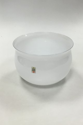 Holmegaard Etcetera bowl of opal glass