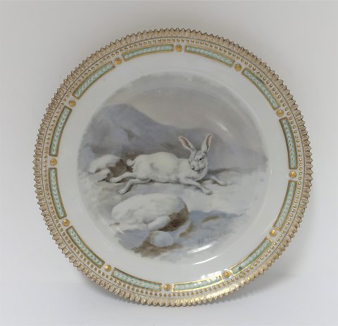 Royal Copenhagen. Fauna Danica. Jagtstel.  Frokost tallerken. Model # 239 - 
3550. Diameter 22 cm. (1 sortering). Lepus timidus