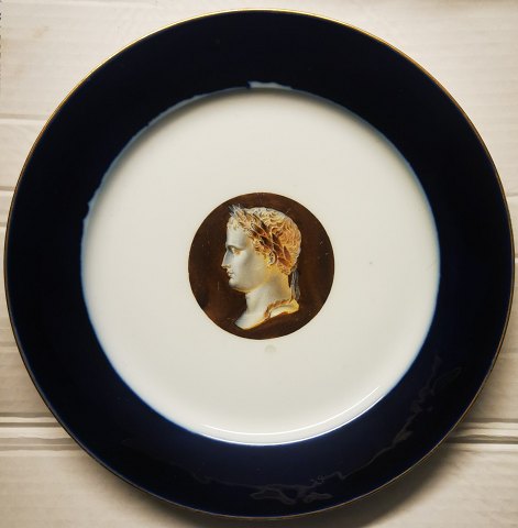 Napoleon portræt: Porcelænsplatte fra Sevres Frankrig 1845