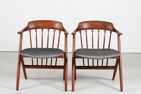 Danish Modern
Set of two
armchairs
