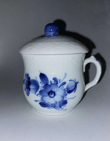 Royal Copenhagen creme kop i porcelæn