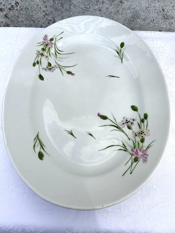 Bing & Grondahl
carnation
Serving dish
# B & G
* 400 DKK