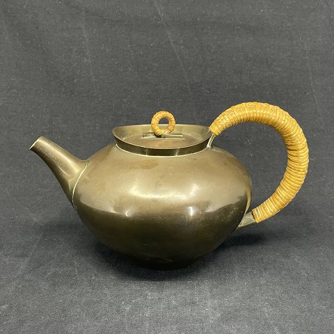 Modernist teapot from the 1930s