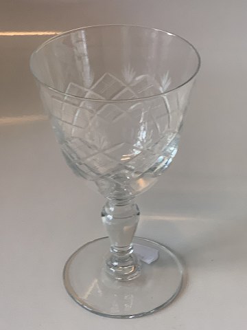 Red wine glass
Height 14 cm