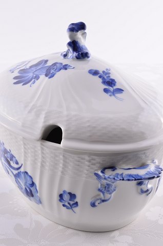 Royal Copenhagen  Blue flower curved  Soup tureen 1666