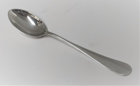 Michelsen. Ida. Kaffeske. Design: Ole Hagen. Sterling (925). Længde 11 cm.