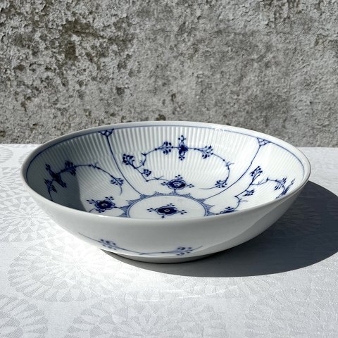 Royal Copenhagen
Blue fluted
Plain
Salad bowl
#1/ 19
*DKK 1200