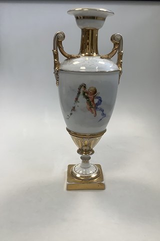 Royal Copenhagnen Empire Vase med Putti fra 1870-1890