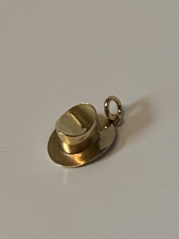 Hat i 14 karat Guld
Stemplet 585
Måler 20,12 mm ca
Brede 10,98 mm