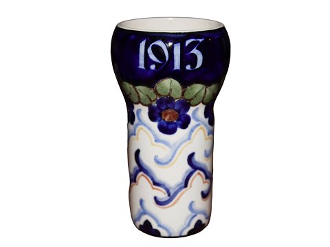 Aluminia 
Christmas vase 1913