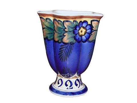 Aluminia 
Christmas vase 1929