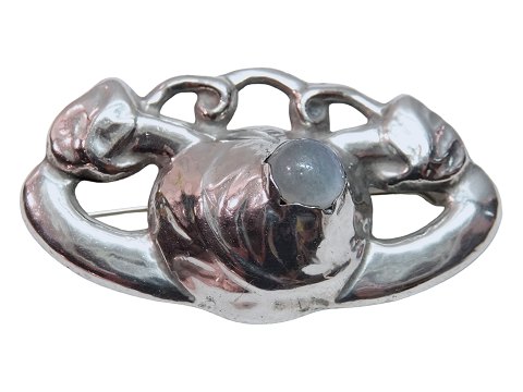 Danish silver
Large Art Nouveau brooch with large moon stone from 1900