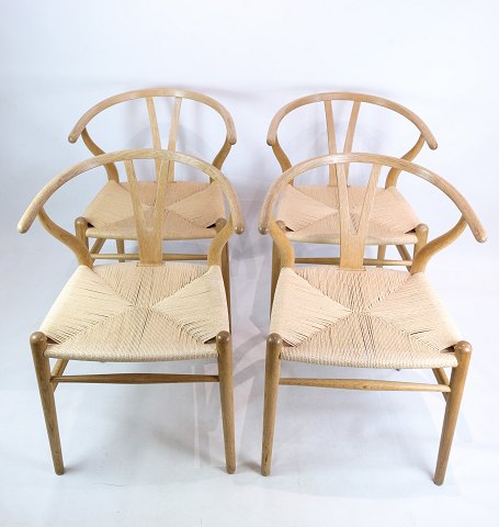 Y-chair, Model CH24, Hans J. Wegner, 1990
Great condition

