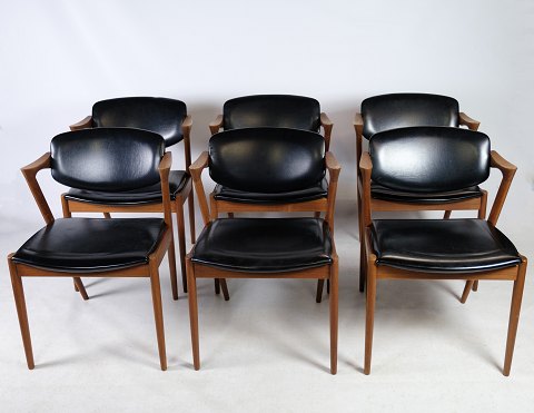 Sæt af seks spisestuestole, model 42, designet af Kai Kristiansen, Schou 
Andersen i 1960