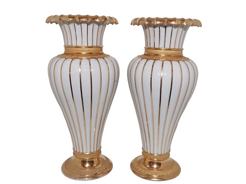 Royal Copenhagen
Pair of tall Hetsch vases with wide gold edges from 1850-1893