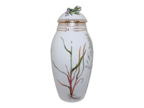 Flora Danica
Lidded vase