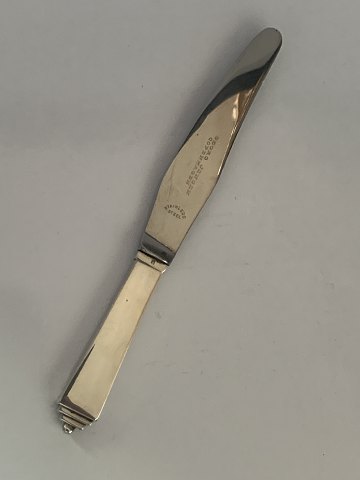 Middagskniv #Pyramide Georg Jensen Sølv
Længde 22,7 cm ca