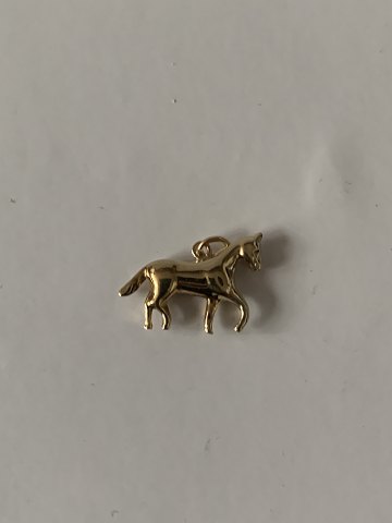 Hest i 14 karat Guld
Stemplet 585
Måler 20,29 x 13,43 mm ca
Med øsken 15,00 mm ca
Tykkelse 3,38 mm