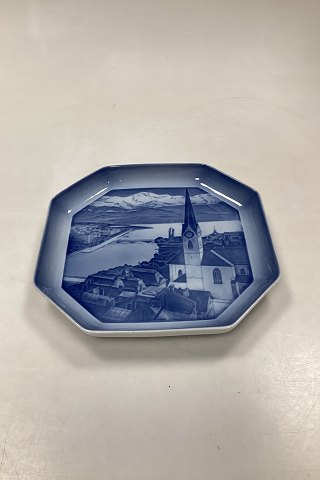 Bing og Grøndahl Alfabet Platte Zurich. Designet i 1933-1934 af Ove Larsen
