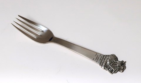 H. C. Andersen eventyrgaffel. Sølvbestik. Hyrdinden og skorstensfejeren. Sølv 
(830). Længde 15 cm