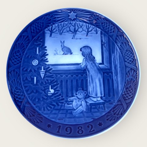 Royal Copenhagen
Christmas plate
1982
*DKK 40