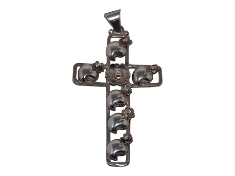 Silver
Large pendant - Cross