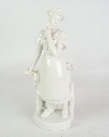 Figure - Royal Copenhagen - Model 4131 - Bode Willumsen - Ceramic Art and design
Great condition
