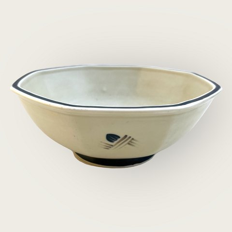 Aluminia
Fruit bowl
#44/ 70
*DKK 600
